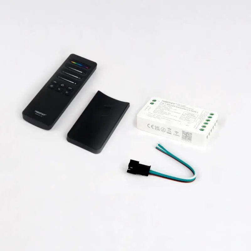 Contrôleur Digital SPI 3 en 1 pour Ruban LED Digital Monochrome/RGB/RGBW avec Télécommande MiBoxer SPIR3 + C6