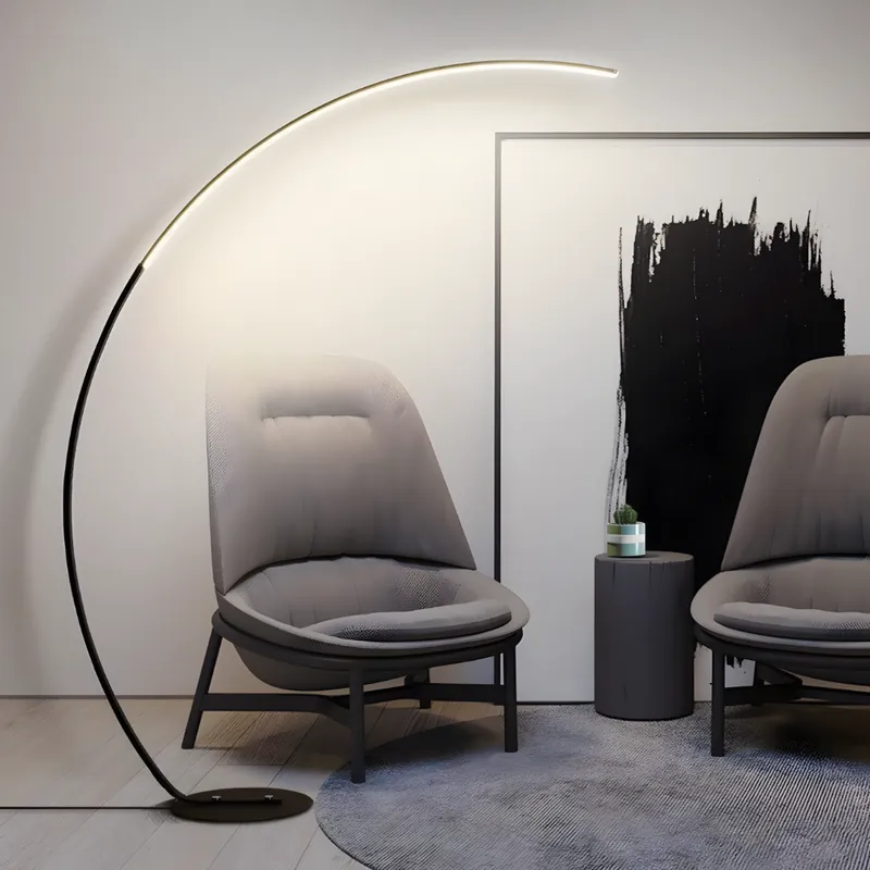Lampadaire LED arqué nordique Nørlys