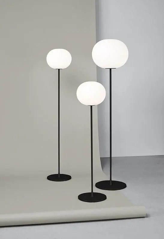 Lampadaire Glo-ball f3 noir mat par Flos