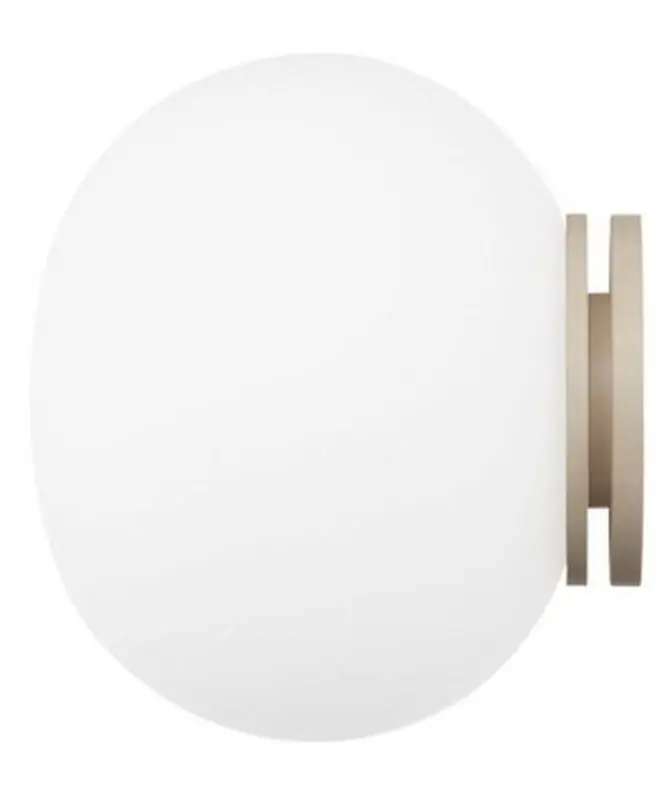 Plafonnier ou applique modèle Mini Glo-Ball couleur blanc par Flos