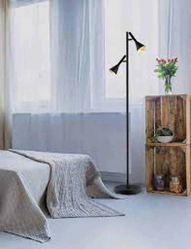 Lampadaire modèle Eglo Cortaderas