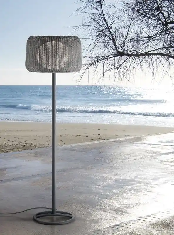 Lampadaire d‘extérieur modèle Fora P par Bover