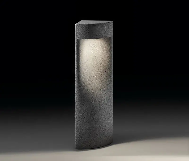 Balise d‘extérieur modèle Moai b/60 outdoor par Bover