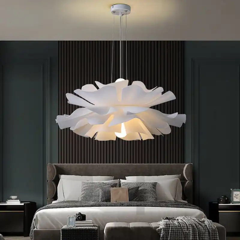 Lustre | PETALO