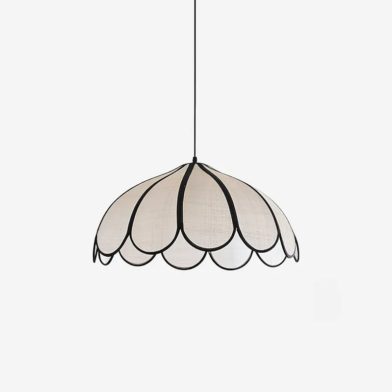 Pendelleuchte Mit Wellenförmigem Rahmen Aus Pflanzenfaser Minimalistisch