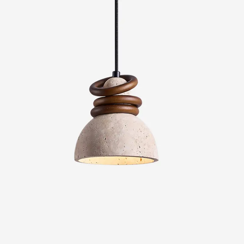 Dome-Hängelampe aus Travertin mit Ringen aus Nussbaumholz im minimalistischen Ambiente