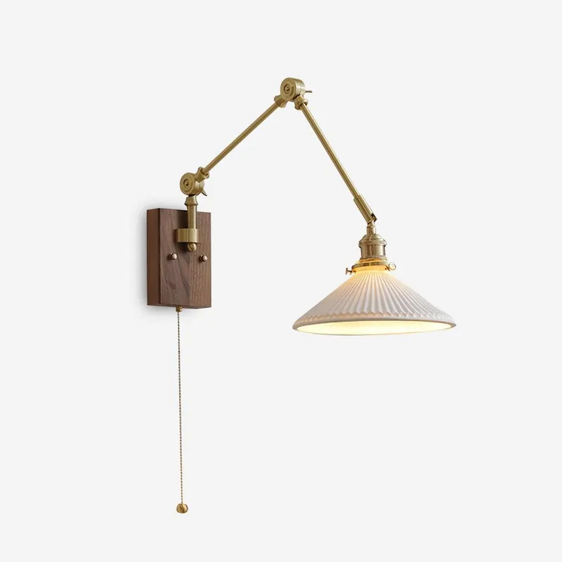 Sona Vintage Wandlampe aus Nussbaum