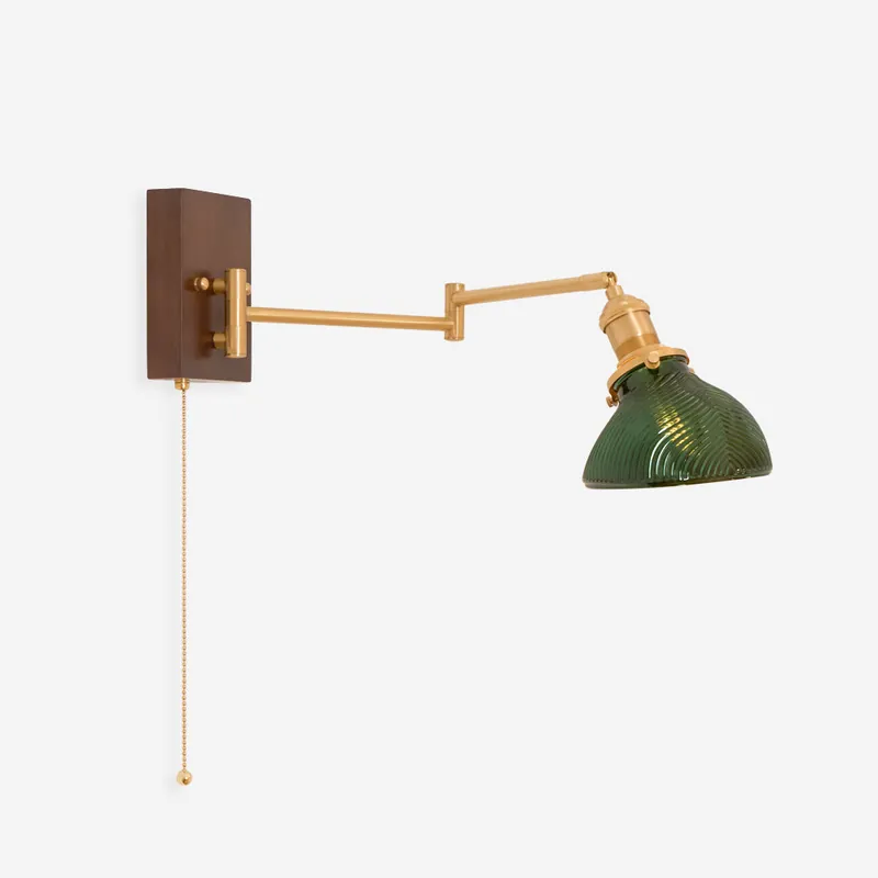 Emeric Wandlampe mit verstellbarem schwenkbarem Arm