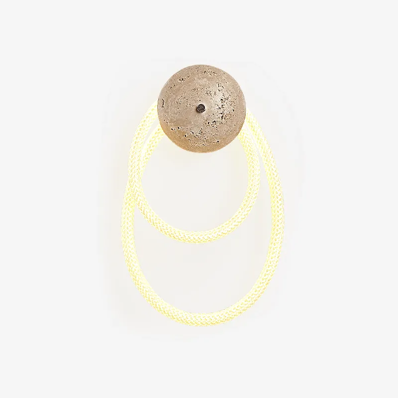 Luma Moderne Wandleuchte aus Travertin mit Schlaufe