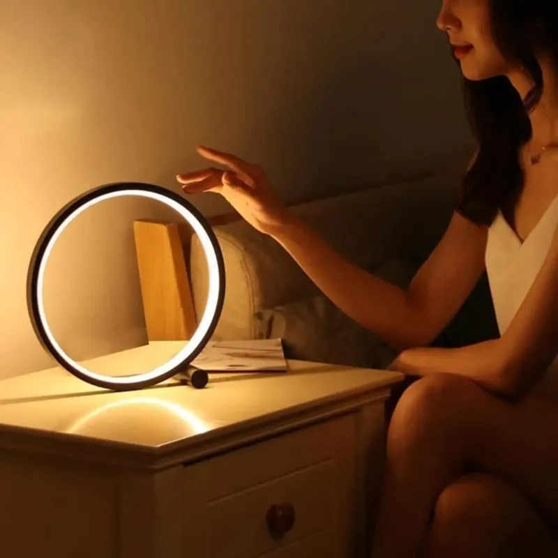 Bedside Lamp | CHIC
