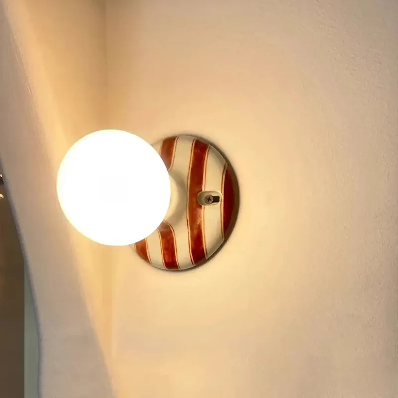 Wall Lamp | PETRA
