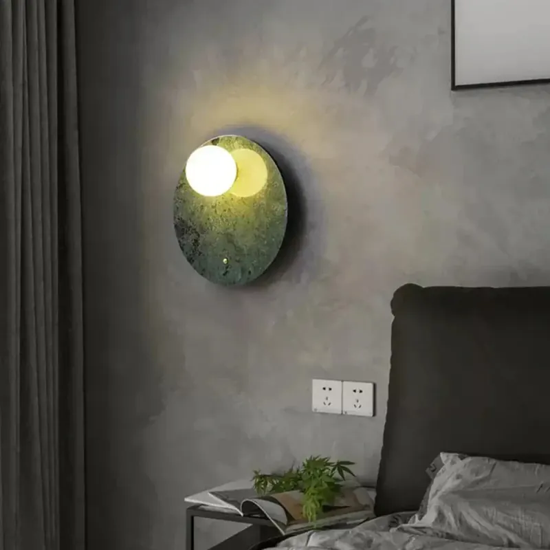 Wall-Mounted Fixture | GLOBY