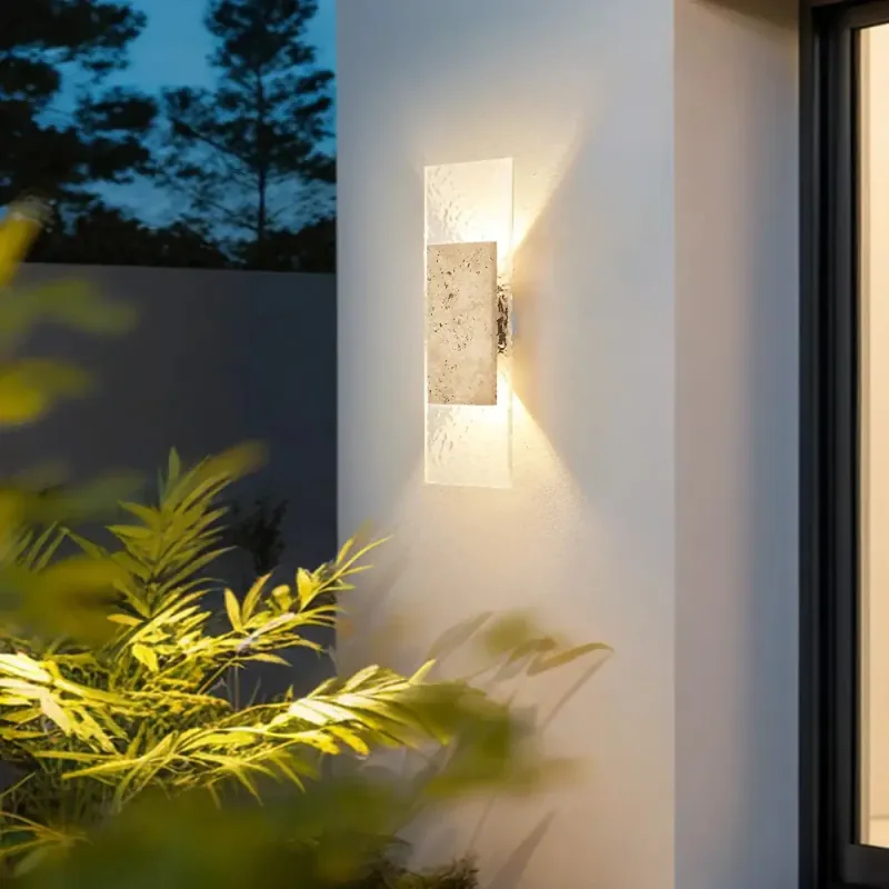 Outdoor Luminaire | DELUXE