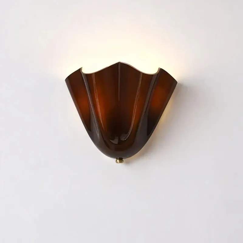 Wall-Mounted Fixture | COCHIC