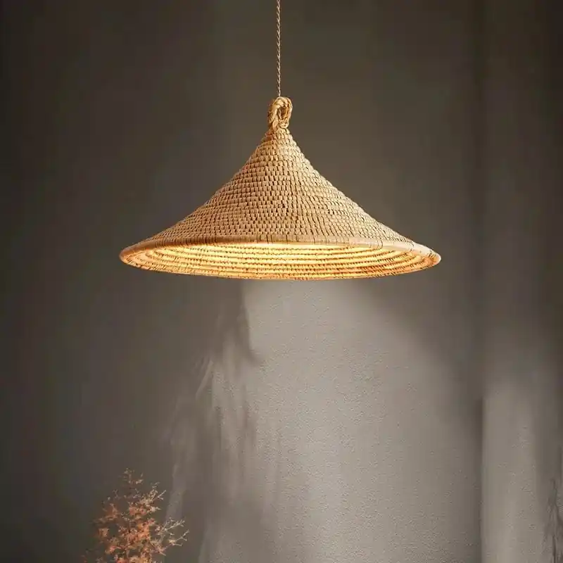 Suspension vintage rotin : Créativité et Silence