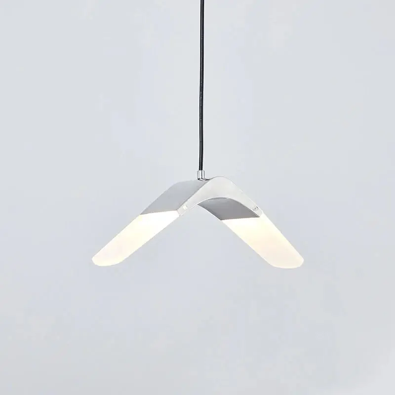 Suspension LED Volantes pour une Salle à Manger Moderne