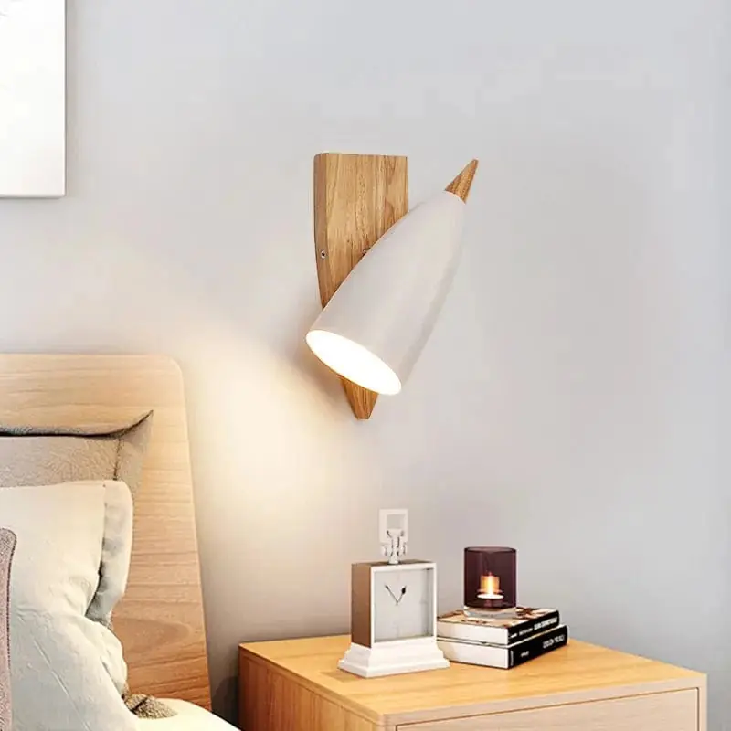 Applique LED nordique pour chambre et couloir en bois naturel