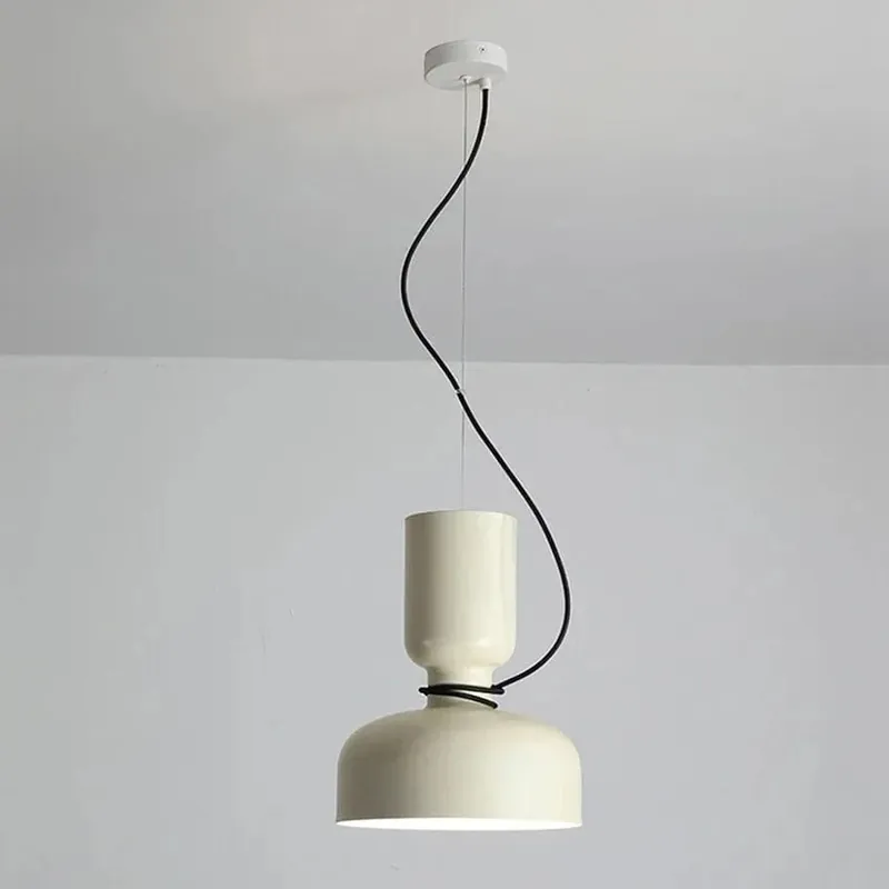 Suspension scandinave en fer forgé design danois