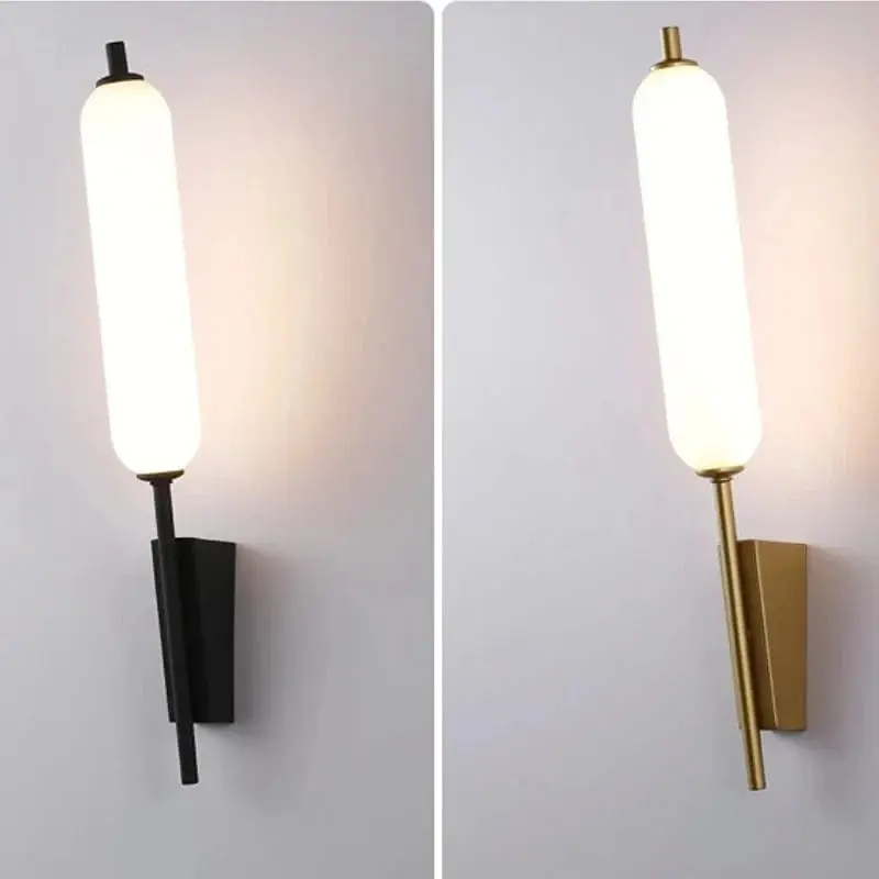 Applique murale LED design pour porche et escalier.