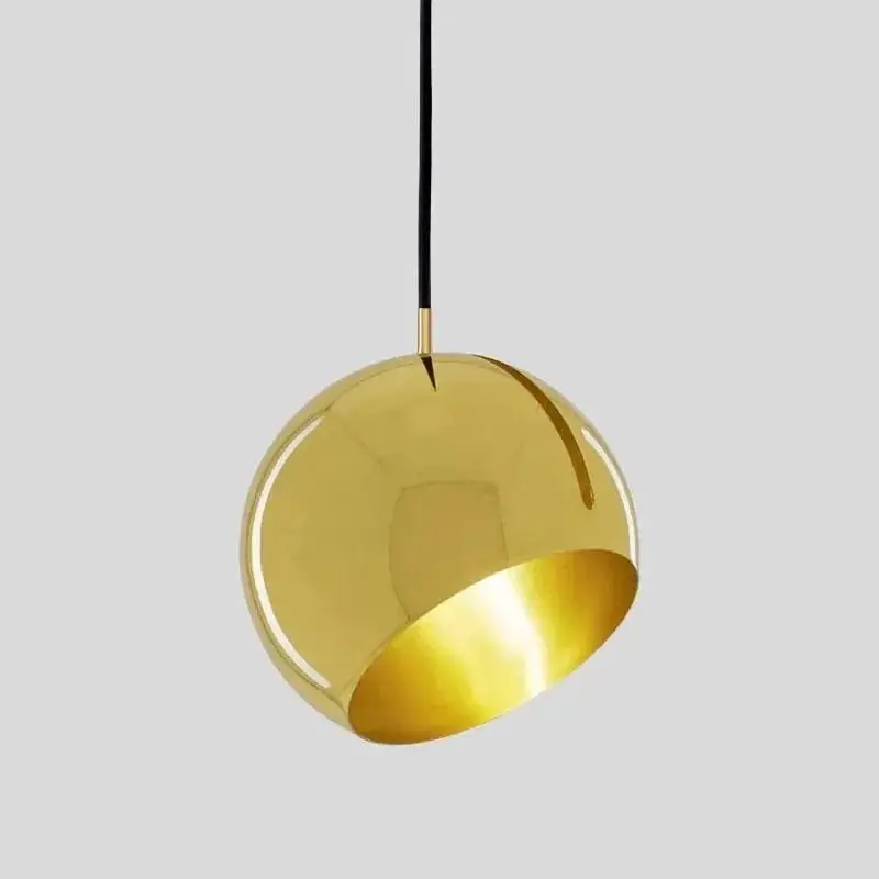 Suspension rotative moderne : l'araignée design pour loft industriel