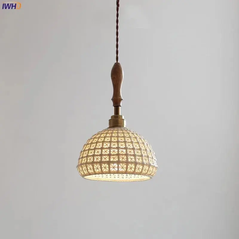 Suspension japonaise en céramique et bois de frêne vintage