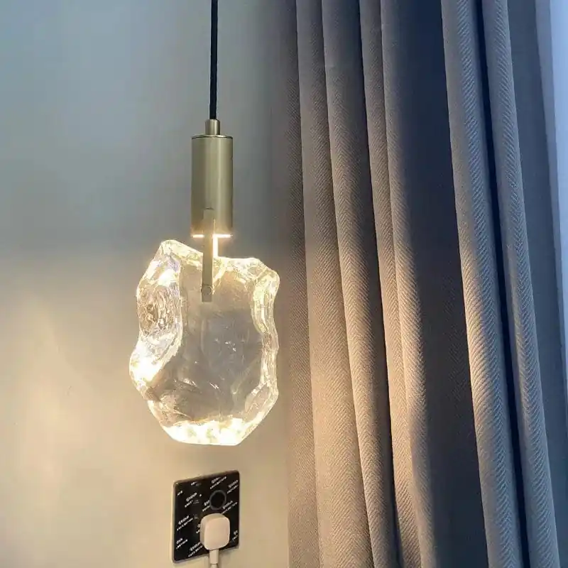 Suspension design nordique \\"Ice Crystal\\" en cristal et cuivre pour bar ou table