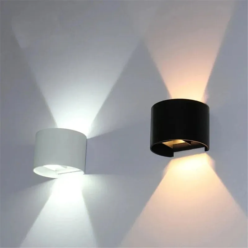 Applique murale LED étanche en aluminium avec intensité variable pour jardin et porche