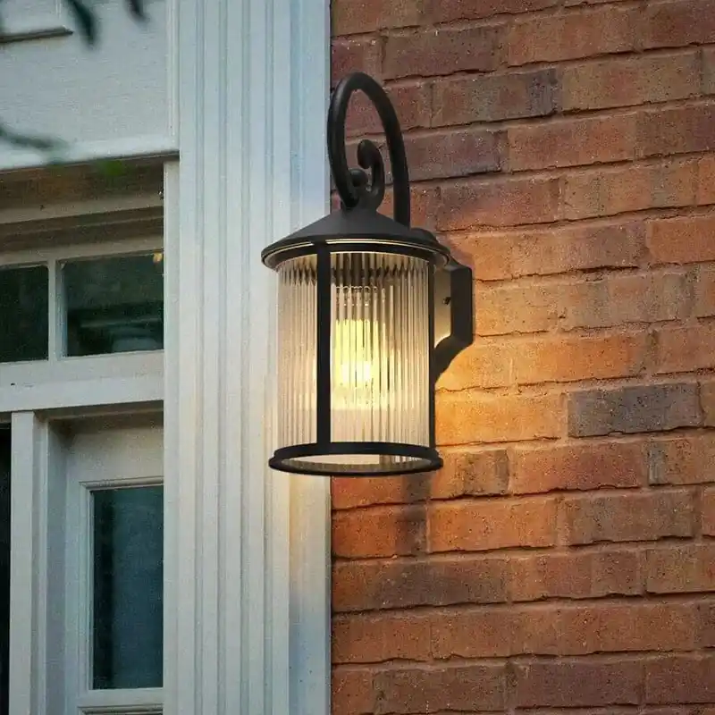 Applique murale extérieure étanche de style européen rétro pour jardin de villa