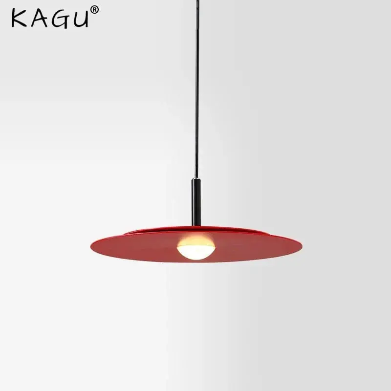 Suspension minimaliste nordique contemporaine