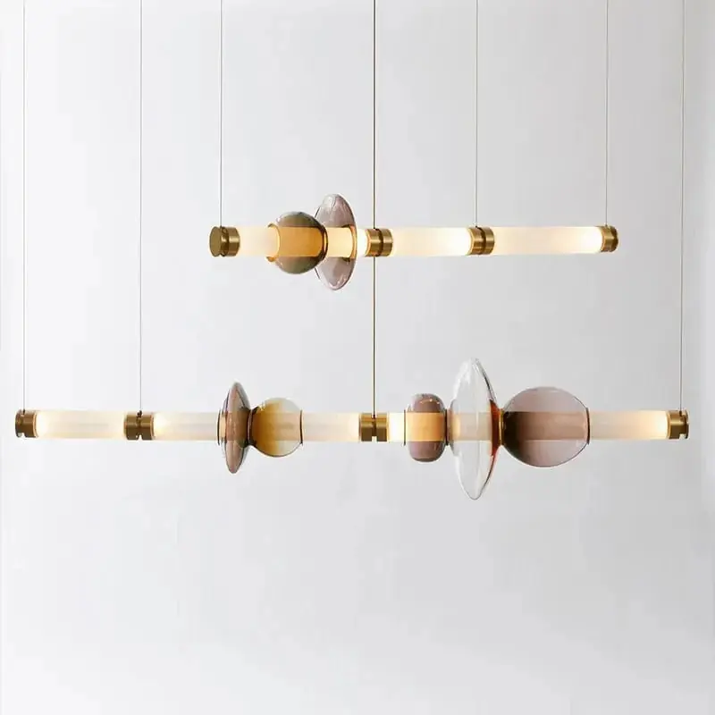 Suspensions LED en verre de designer canadien
