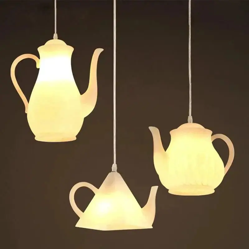 Suspension en résine avec tasse de thé et théière - Édition Thématique