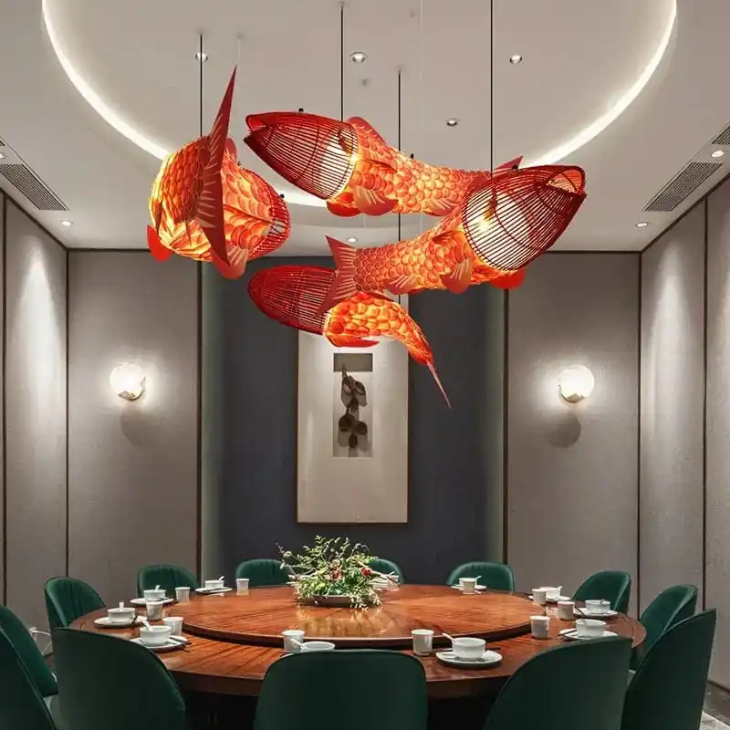 Suspension moderne en bois avec lumières gros poisson style chinois bambou créatif pour restaurant