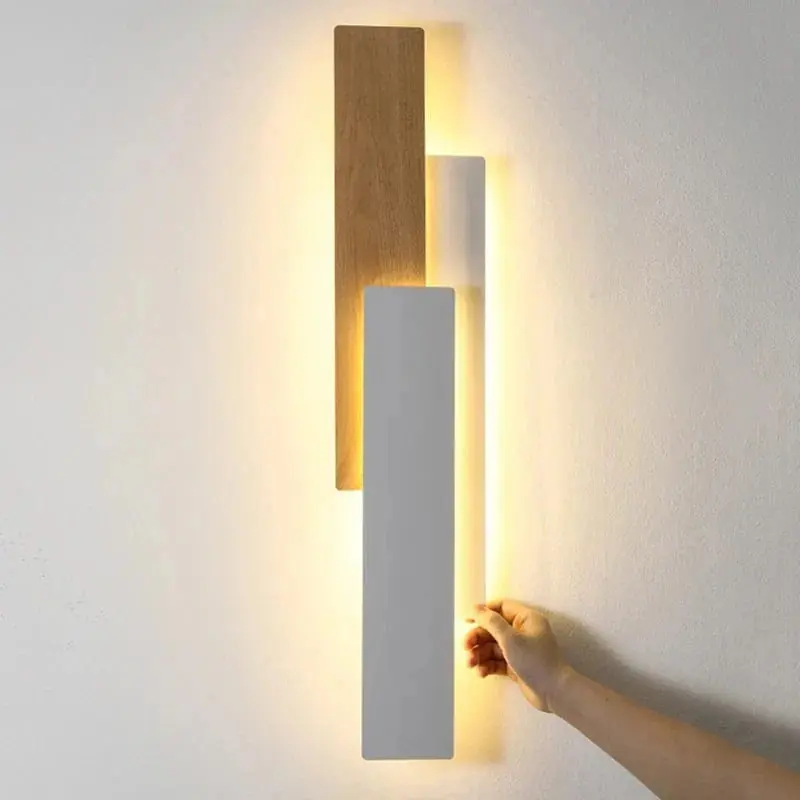Applique murale contemporaine en bois naturel