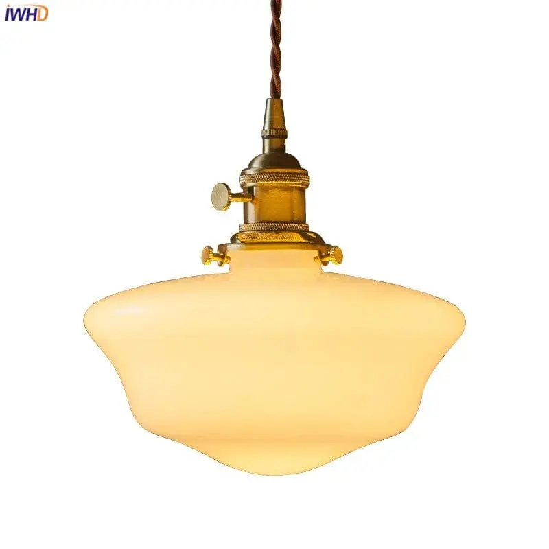 Suspension nordique moderne avec douille en cuivre et abat-jour en verre blanc - Suspension LED pour chambre et salon