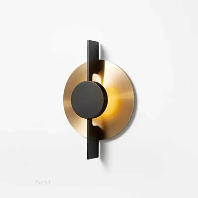 Applique murale LED en métal doré et noir de haute qualité