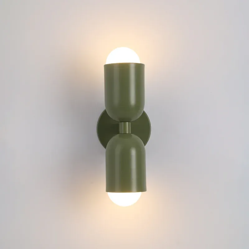 Applique murale cylindrique moderne en métal avec deux lumières LED