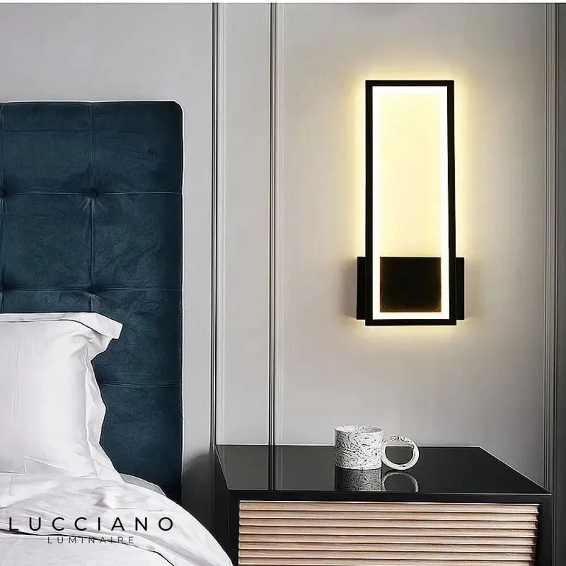 Contemporary Living Room Wall Light
