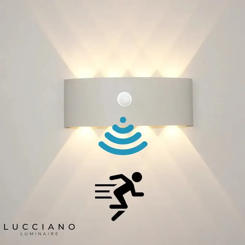Motion detector for corridor lighting