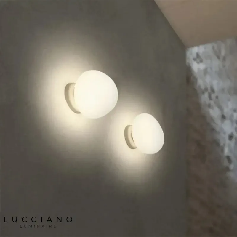Elegant Italian wall sconce contemporary lighting fixture