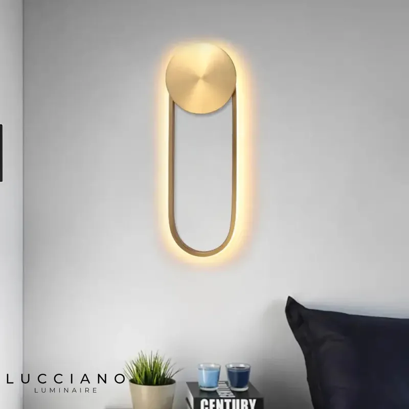 Stylish, trendy round metallic wall light.