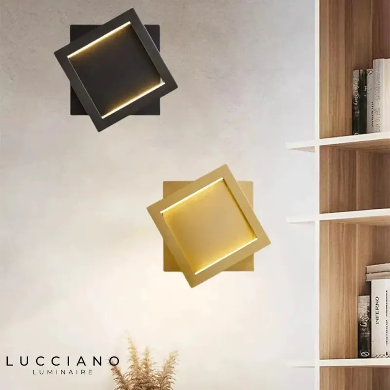 Adjustable brass wall light fixture