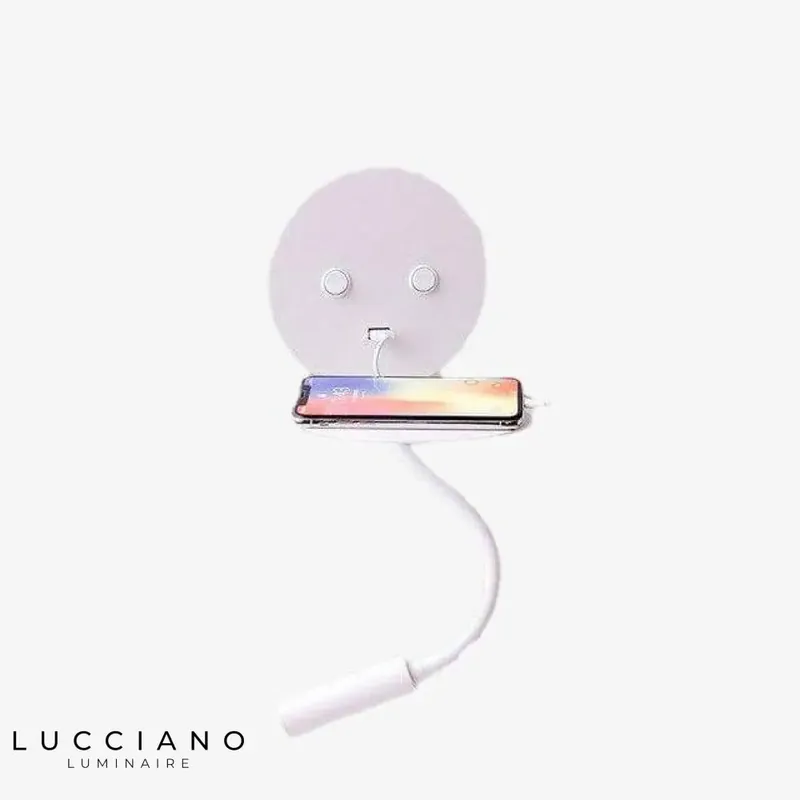 Connected multifunctional LED spotlight