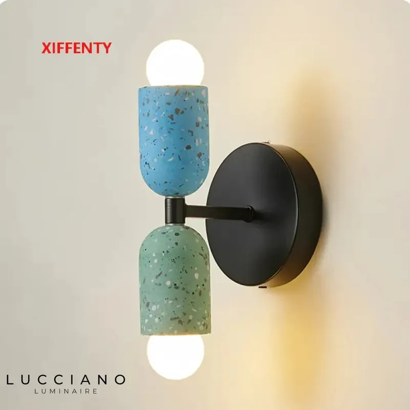 Contemporary bright Japanese design wall light