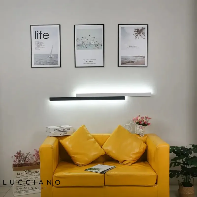 contemporary minimalist wall light
