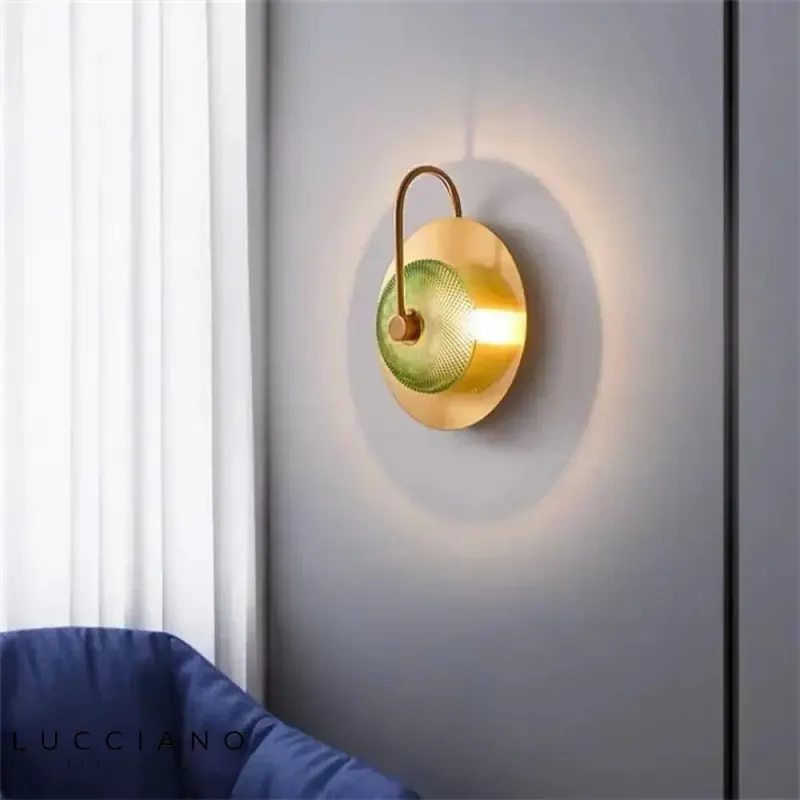 Chic Contemporary Crystalline Wall Light