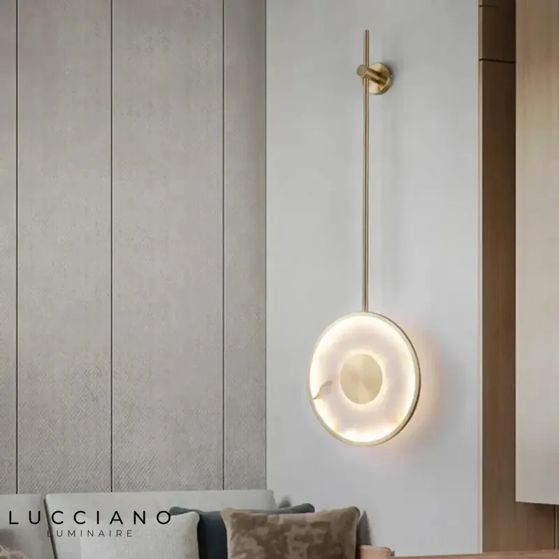 Wall sconce: contemporary golden elegance