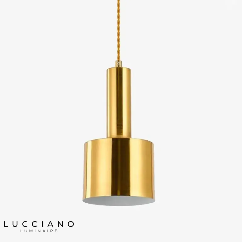 European Gold Pendant Design