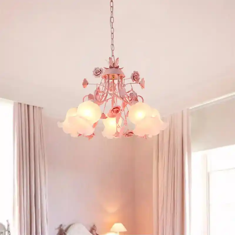 Pink chandelier for a bright and soft childish ambiance
