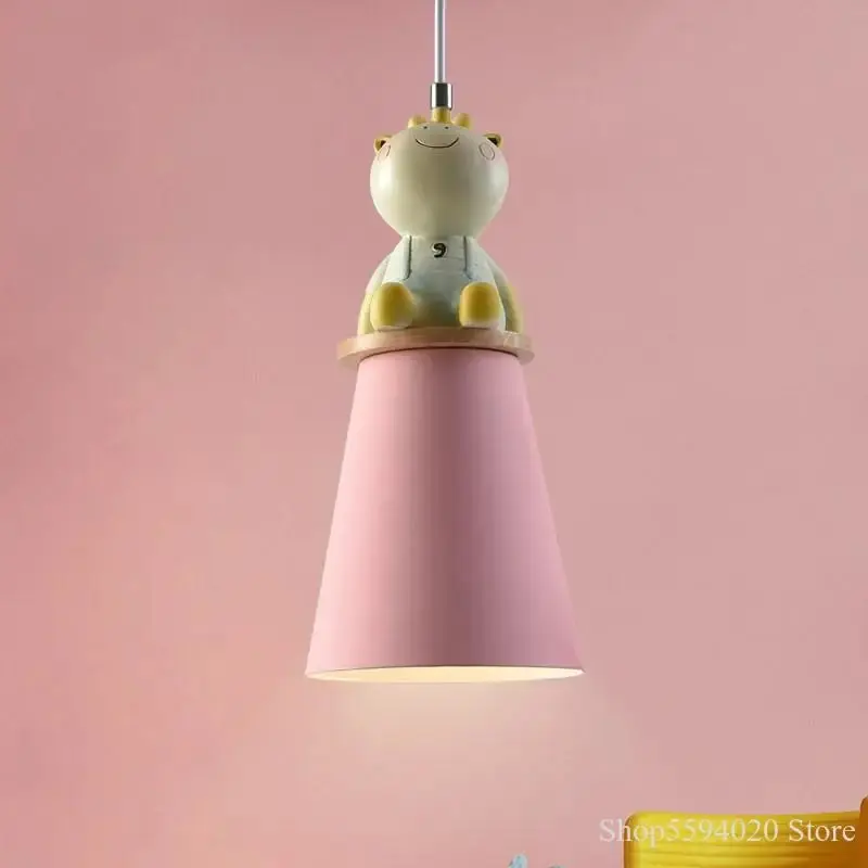 Creative cartoon animal chandelier for a child's bedroom