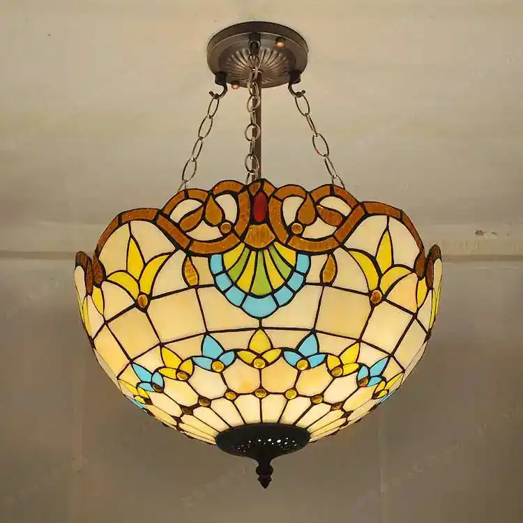 Baroque chandelier in stained glass for elegant lighting